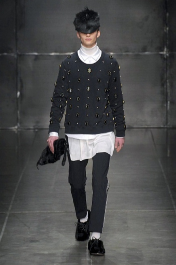 Fotoservizio/FW 2014-2015/MEN/ANDREA POMPILIO/DP1/30