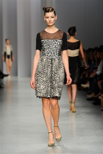 Fotoservizio/SS 2012/WOMEN/ANTONIO MARRAS/21