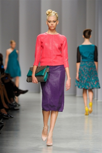 Fotoservizio/SS 2012/WOMEN/ANTONIO MARRAS/16