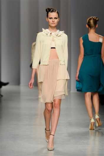 Fotoservizio/SS 2012/WOMEN/ANTONIO MARRAS/18