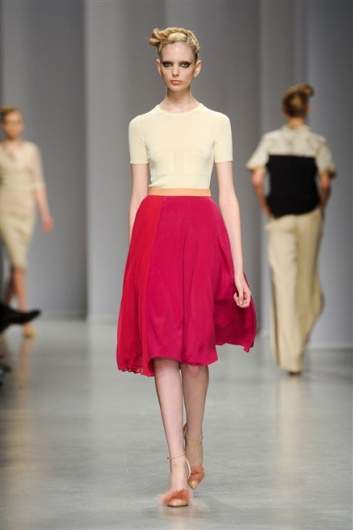 Fotoservizio/SS 2012/WOMEN/ANTONIO MARRAS/29