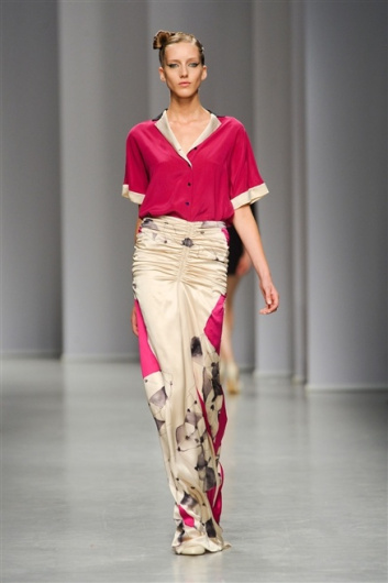 Fotoservizio/SS 2012/WOMEN/ANTONIO MARRAS/43
