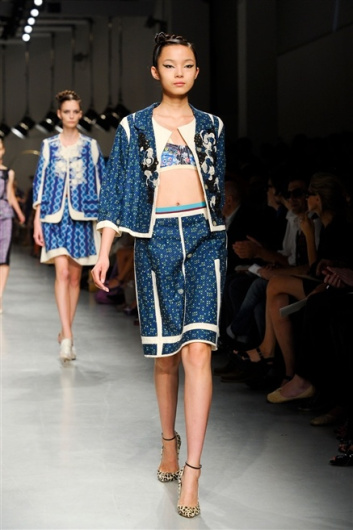 Fotoservizio/SS 2012/WOMEN/ANTONIO MARRAS/48