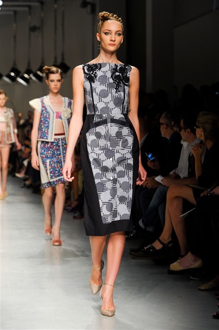 Fotoservizio/SS 2012/WOMEN/ANTONIO MARRAS/58
