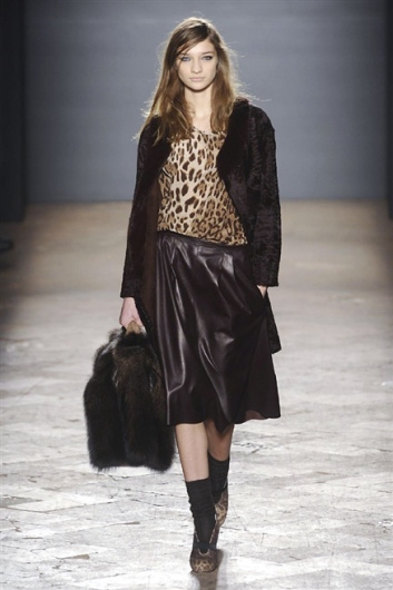 Fotoservizio/FW 2014-2015/WOMEN/SIMONETTA RAVIZZA/DP1/3