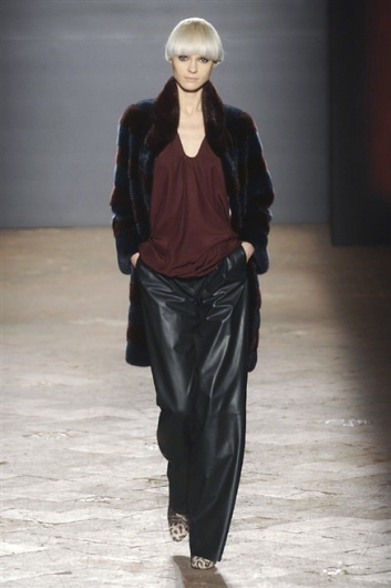 Fotoservizio/FW 2014-2015/WOMEN/SIMONETTA RAVIZZA/DP1/19