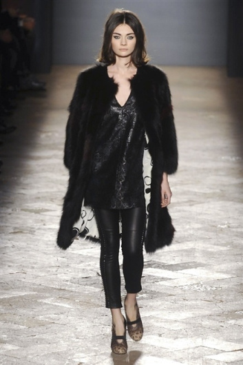 Fotoservizio/FW 2014-2015/WOMEN/SIMONETTA RAVIZZA/DP1/28