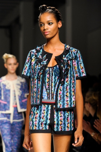Fotoservizio/SS 2012/WOMEN/ANTONIO MARRAS/75
