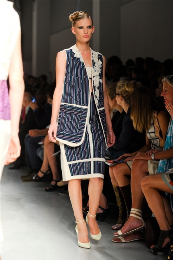 Fotoservizio/SS 2012/WOMEN/ANTONIO MARRAS/67