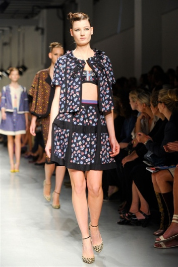 Fotoservizio/SS 2012/WOMEN/ANTONIO MARRAS/68