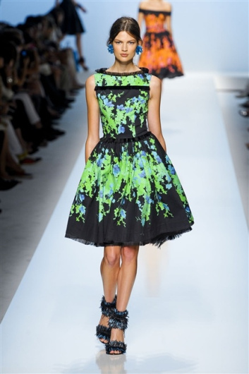 Fotoservizio/SS 2012/WOMEN/BLUMARINE/3