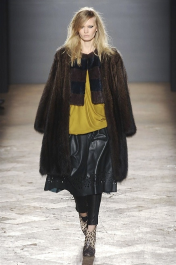 Fotoservizio/FW 2014-2015/WOMEN/SIMONETTA RAVIZZA/DP1/31