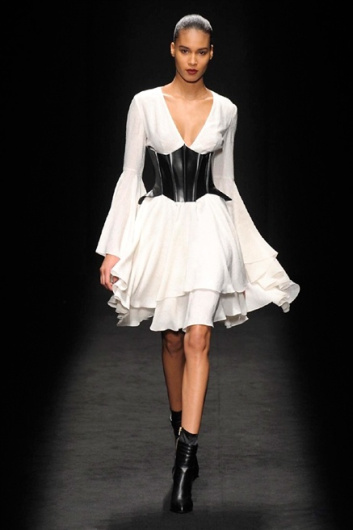 Fotoservizio/FW 2014-2015/WOMEN/BYBLOS MILANO/DP1/35
