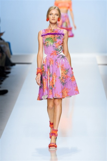 Fotoservizio/SS 2012/WOMEN/BLUMARINE/9