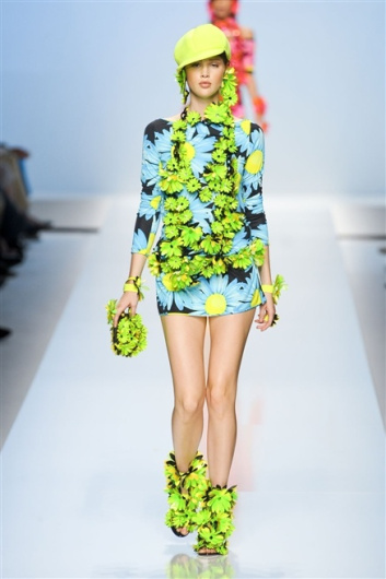 Fotoservizio/SS 2012/WOMEN/BLUMARINE/21