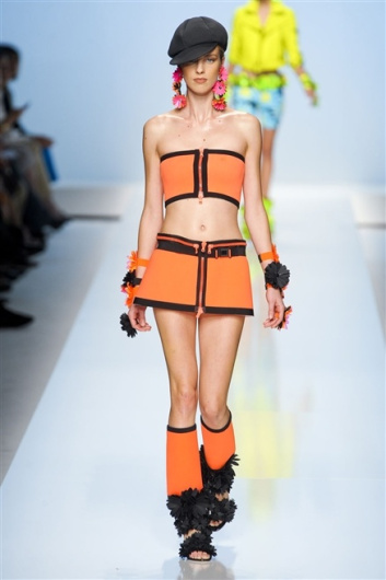 Fotoservizio/SS 2012/WOMEN/BLUMARINE/25