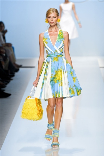 Fotoservizio/SS 2012/WOMEN/BLUMARINE/16