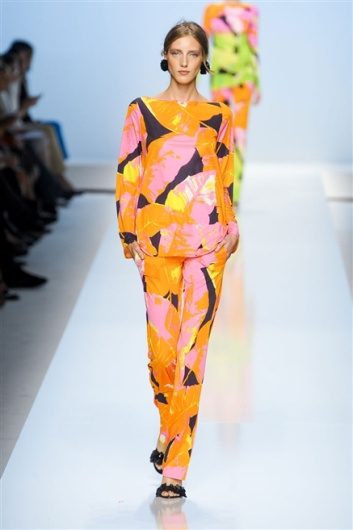 Fotoservizio/SS 2012/WOMEN/BLUMARINE/35