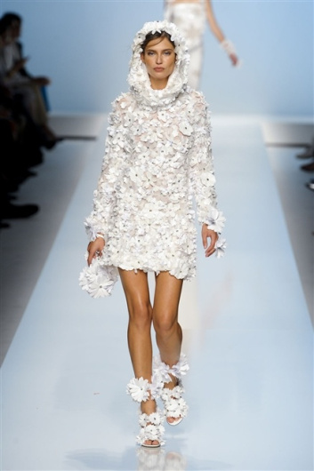 Fotoservizio/SS 2012/WOMEN/BLUMARINE/43