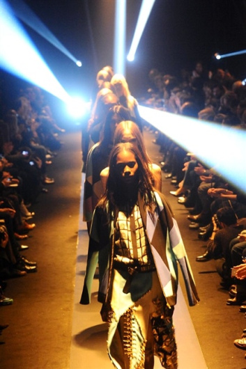 Fotoservizio/FW 2014-2015/WOMEN/FAUSTO PUGLISI/DP1/38