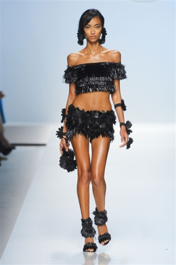 Fotoservizio/SS 2012/WOMEN/BLUMARINE/54