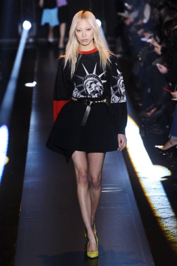 Fotoservizio/FW 2014-2015/WOMEN/FAUSTO PUGLISI/DP1/16