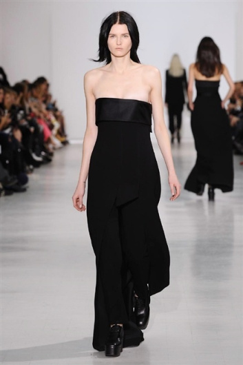 Fotoservizio/FW 2014-2015/WOMEN/COSTUME NATIONAL/DP1/32
