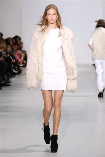 Fotoservizio/FW 2014-2015/WOMEN/COSTUME NATIONAL/DP1/1