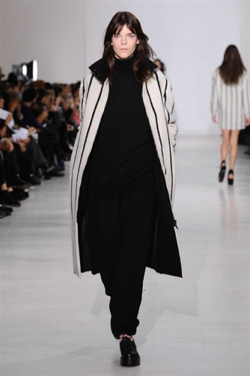 Fotoservizio/FW 2014-2015/WOMEN/COSTUME NATIONAL/DP1/4