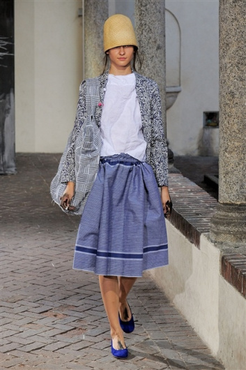 Fotoservizio/SS 2012/WOMEN/DANIELA GREGIS/21