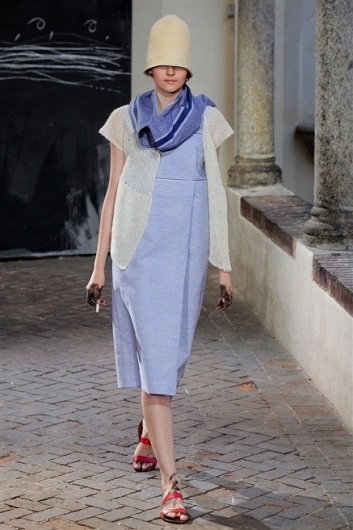 Fotoservizio/SS 2012/WOMEN/DANIELA GREGIS/23
