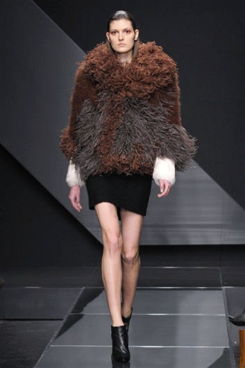 Fotoservizio/FW 2014-2015/WOMEN/KRIZIA/DP1/4