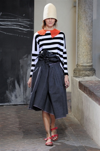 Fotoservizio/SS 2012/WOMEN/DANIELA GREGIS/16