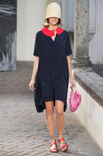 Fotoservizio/SS 2012/WOMEN/DANIELA GREGIS/25