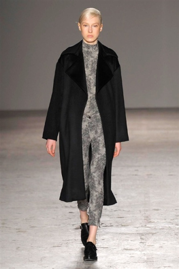 Fotoservizio/FW 2014-2015/WOMEN/CRISTIANO BURANI/DP1/12