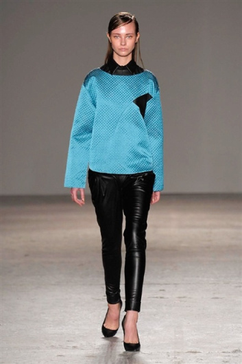 Fotoservizio/FW 2014-2015/WOMEN/CRISTIANO BURANI/DP1/20