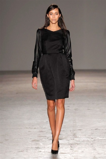 Fotoservizio/FW 2014-2015/WOMEN/CRISTIANO BURANI/DP1/22