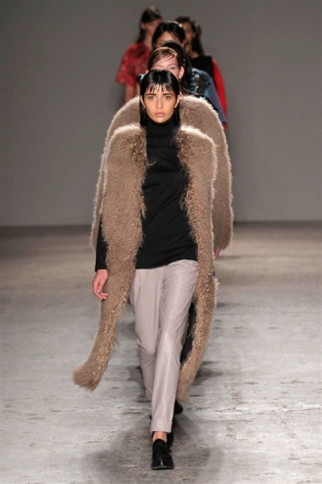 Fotoservizio/FW 2014-2015/WOMEN/CRISTIANO BURANI/DP1/30