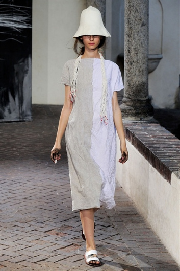 Fotoservizio/SS 2012/WOMEN/DANIELA GREGIS/50
