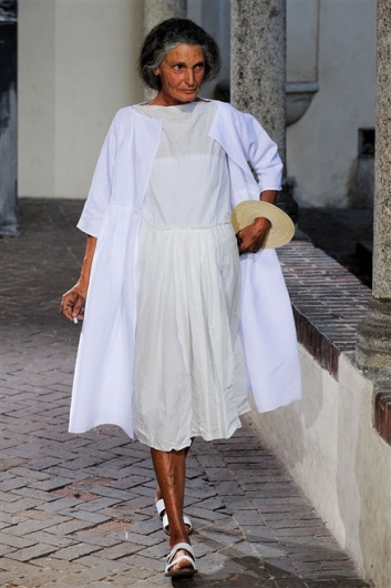 Fotoservizio/SS 2012/WOMEN/DANIELA GREGIS/54