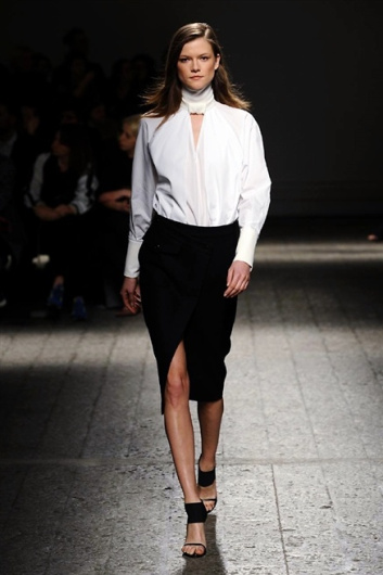 Fotoservizio/FW 2014-2015/WOMEN/PORTS 1961/DP1/3
