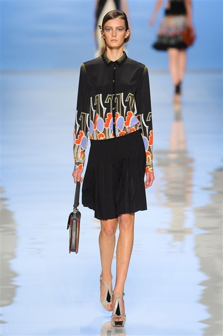 Fotoservizio/SS 2012/WOMEN/ETRO/3