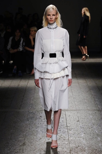 Fotoservizio/FW 2014-2015/WOMEN/PORTS 1961/DP1/9