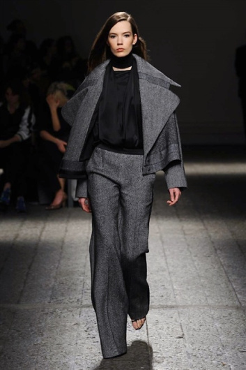 Fotoservizio/FW 2014-2015/WOMEN/PORTS 1961/DP1/15