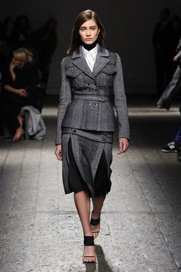 Fotoservizio/FW 2014-2015/WOMEN/PORTS 1961/DP1/17