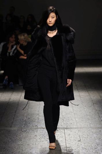 Fotoservizio/FW 2014-2015/WOMEN/PORTS 1961/DP1/29