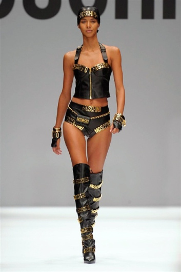 Fotoservizio/FW 2014-2015/WOMEN/MOSCHINO/DP1/26