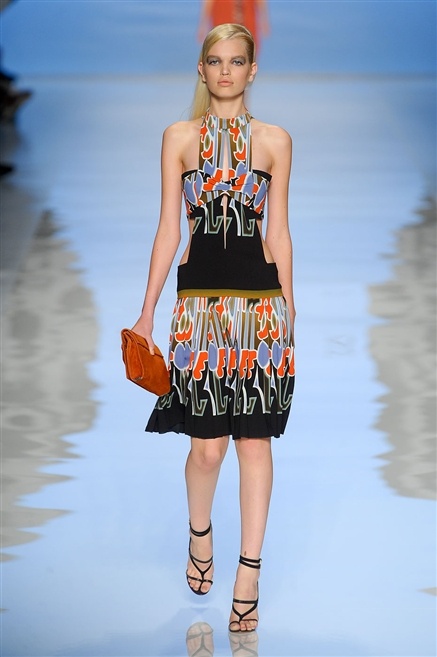 Fotoservizio/SS 2012/WOMEN/ETRO/1