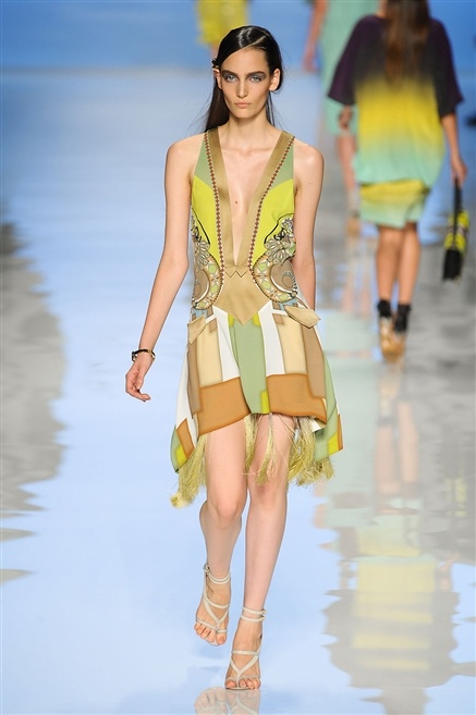 Fotoservizio/SS 2012/WOMEN/ETRO/17