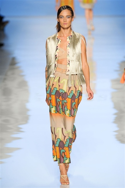 Fotoservizio/SS 2012/WOMEN/ETRO/10